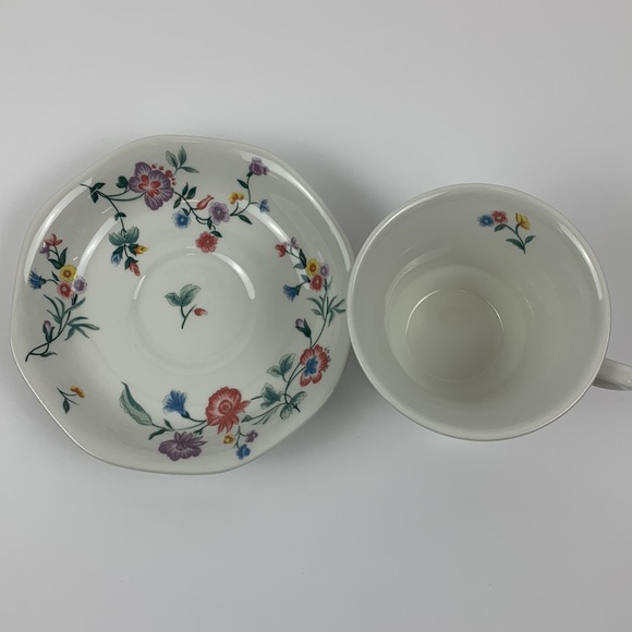 Laura Ashley teacup and saucer set - Picture 2 of 7